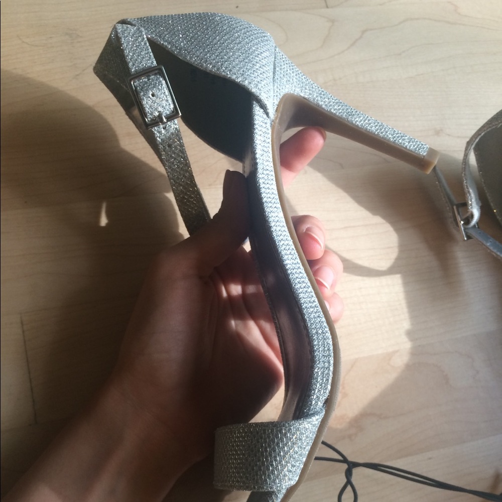 🆕Worthington Silver Glitter Heels Bristol - Picture 9 of 10
